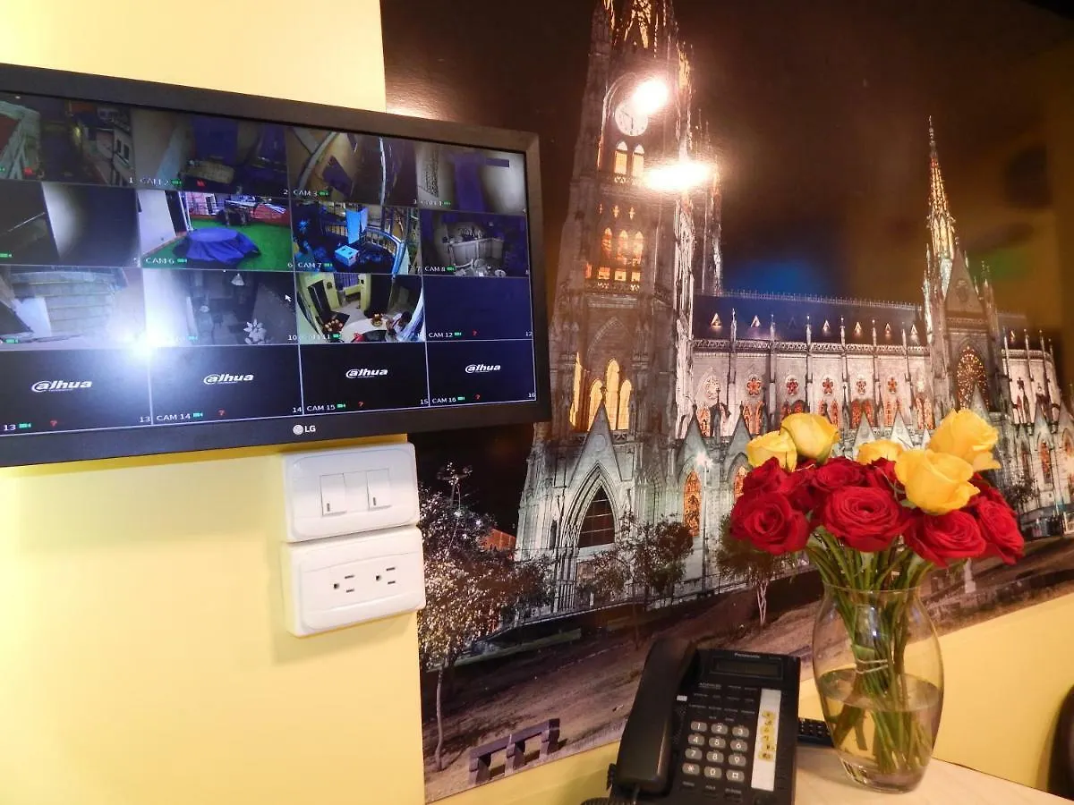 Olympus Plaza Hotel Quito 4*,