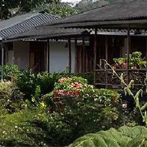 3* Отель La Casa Del Suizo